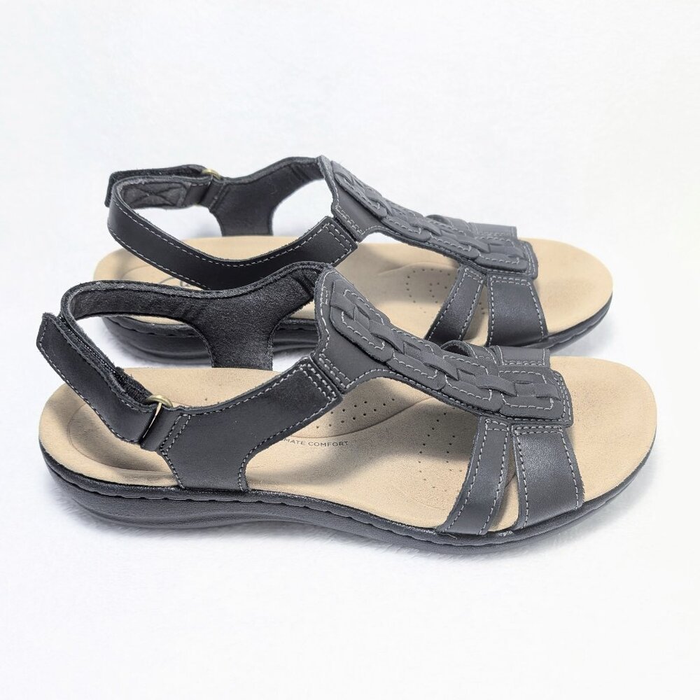 Clarks Women's Laurieann Kay Flat Sandal (Black Leather, Size 8)